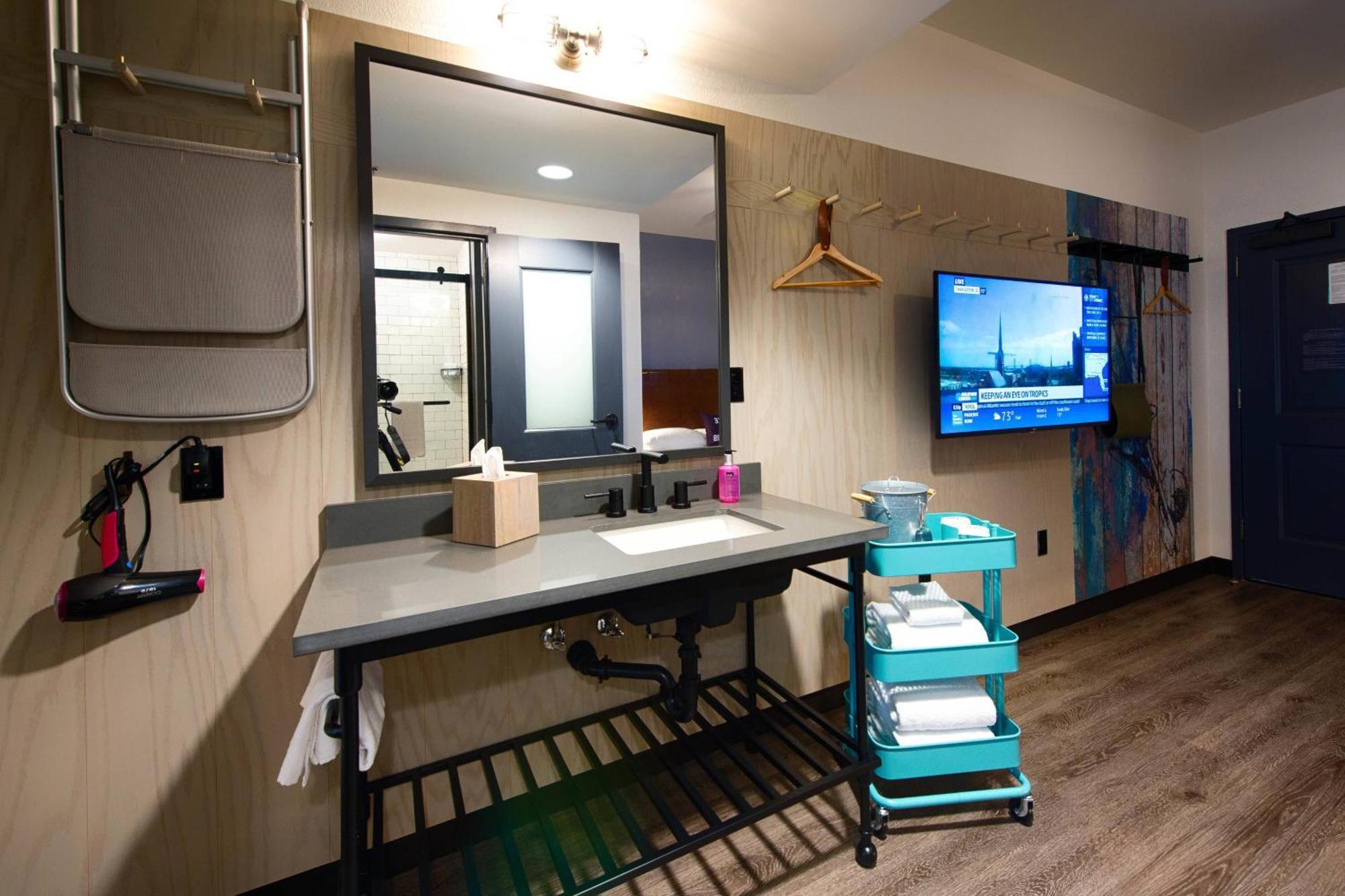Отель Moxy New Orleans Downtown/French Quarter Area Экстерьер фото