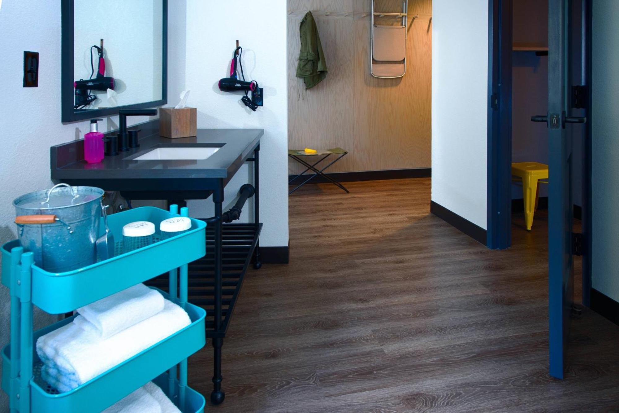Отель Moxy New Orleans Downtown/French Quarter Area Экстерьер фото