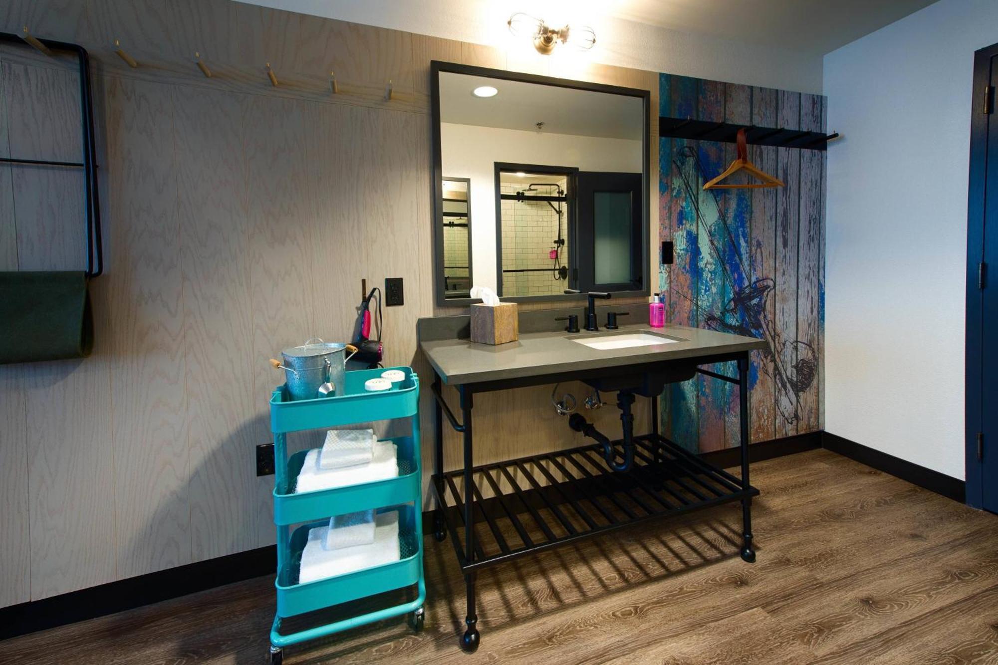 Отель Moxy New Orleans Downtown/French Quarter Area Экстерьер фото